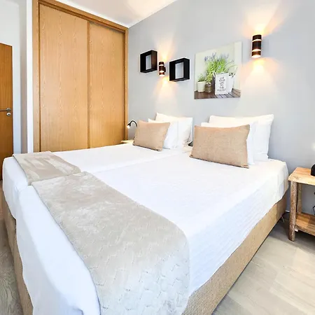 Rocha Sea View Bali Apartment