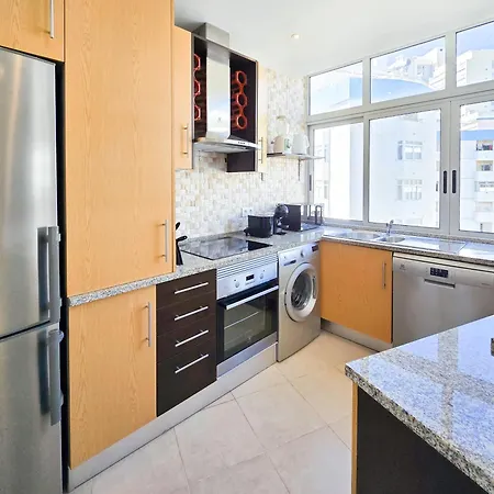 Rocha Sea View Bali Apartment *